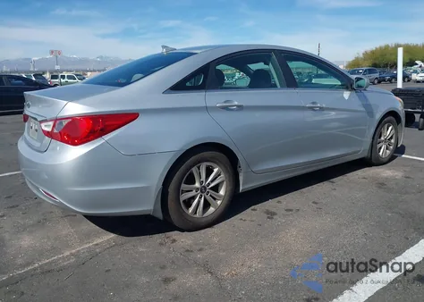 2013 Hyundai Sonata Gls z USA, uszkodzony, nr VIN 5NPEB4AC6DH655210